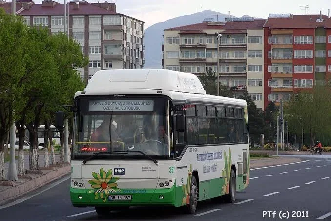 images - 2025-09-30T153735.679.webp