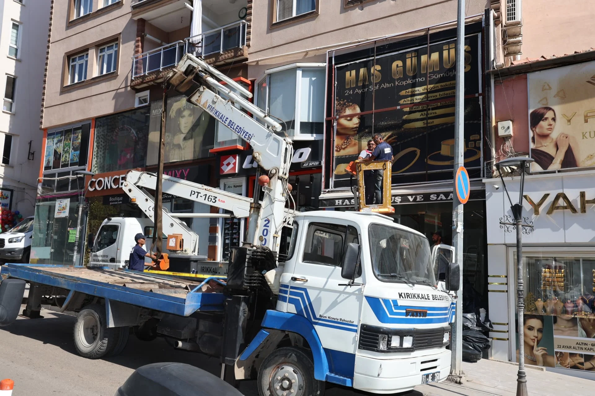 03dabce3-7f34-466e-b3de-c2a895c1d44f