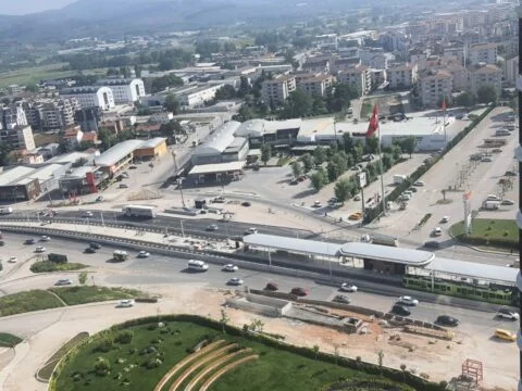 1.-YAZI-İÇİN-BİTMEYEN-ŞEHİR-HASTANESİ-METROSU-VE-GEÇİT-İSTASYONU-480x360