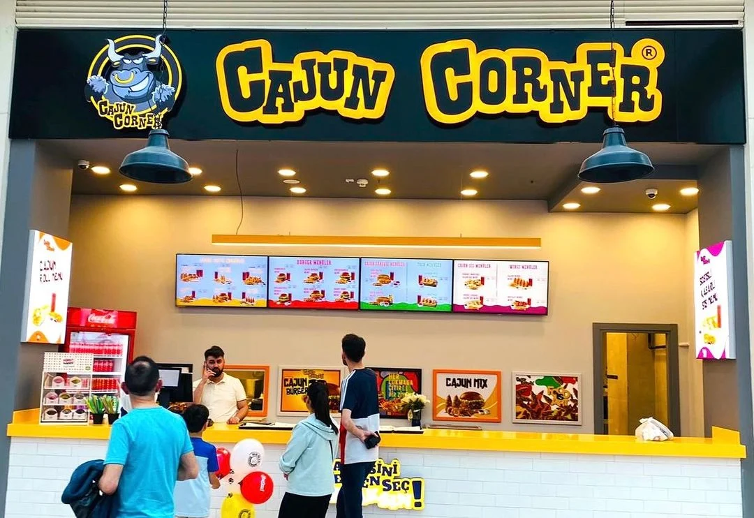 10burda_cajun_corner