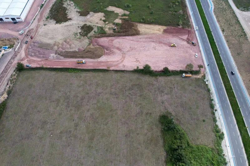 1727081997-a1c1b5409476d6cc2e96