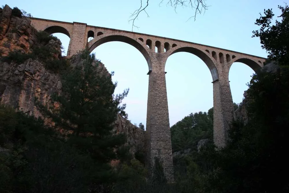 20190711105722848_Varda Koprusu 1