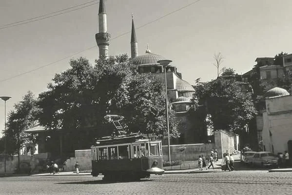 225bcd5018690475825492d0692ae398