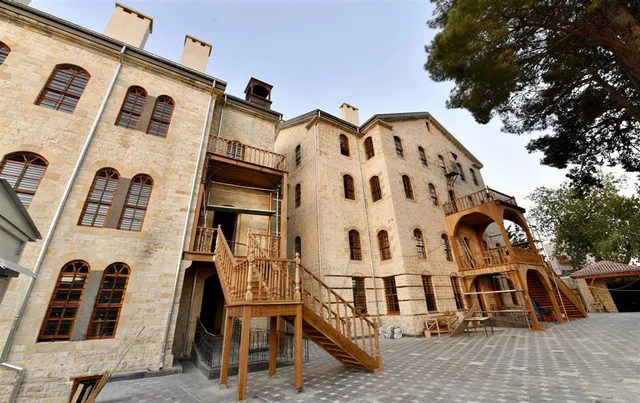 288392-yedi-guzel-adam-edebiyat-muzesi-2jpg