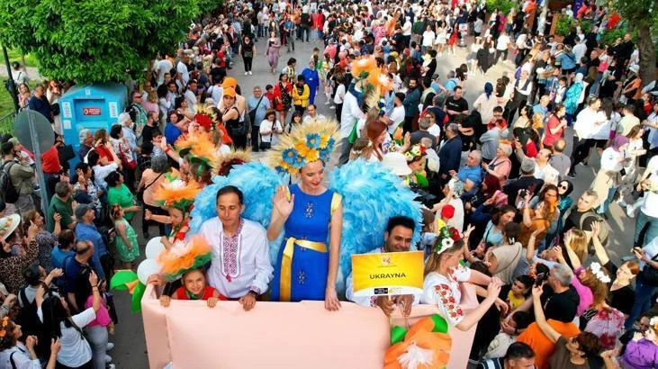 6623edf163198a575d9bb93e