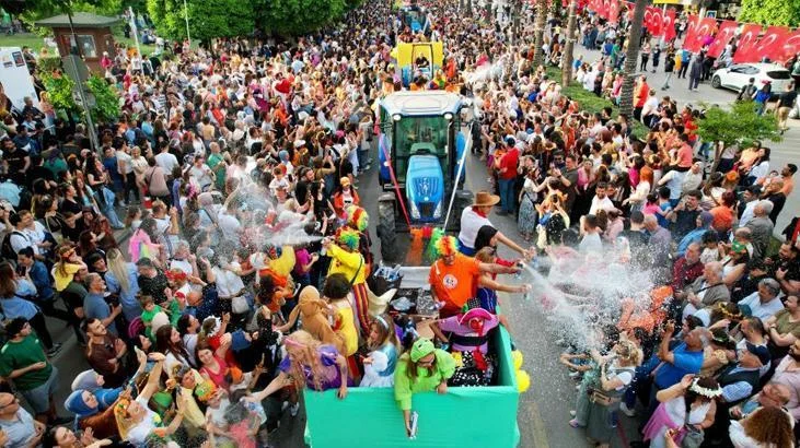 6623edf263198a575d9bb943