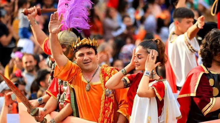 6623edf463198a575d9bb94f