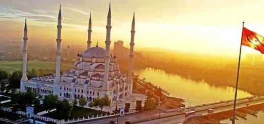 adana-manzarali-turk-bayragi-resimleri-520x245