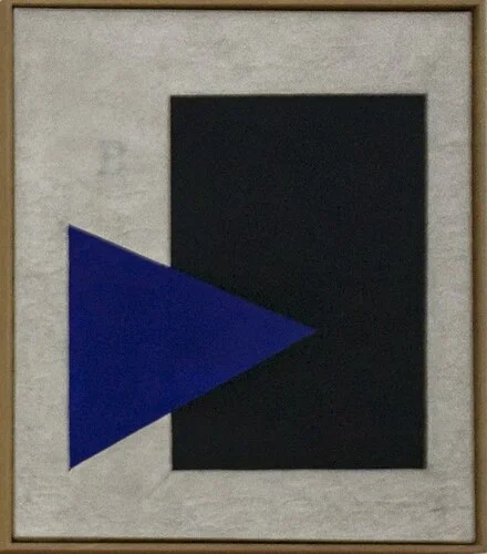Amsterdam_-Stedelijk_Museum-Kazimir_Malevich(1878-1935)-Suprematist_Composition(with_blue_triangle_and_black_rectangle)(A_7671)_1915