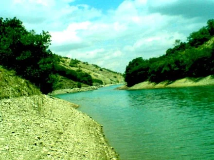 Baraj_suyu_azalmıs_hali_-_panoramio