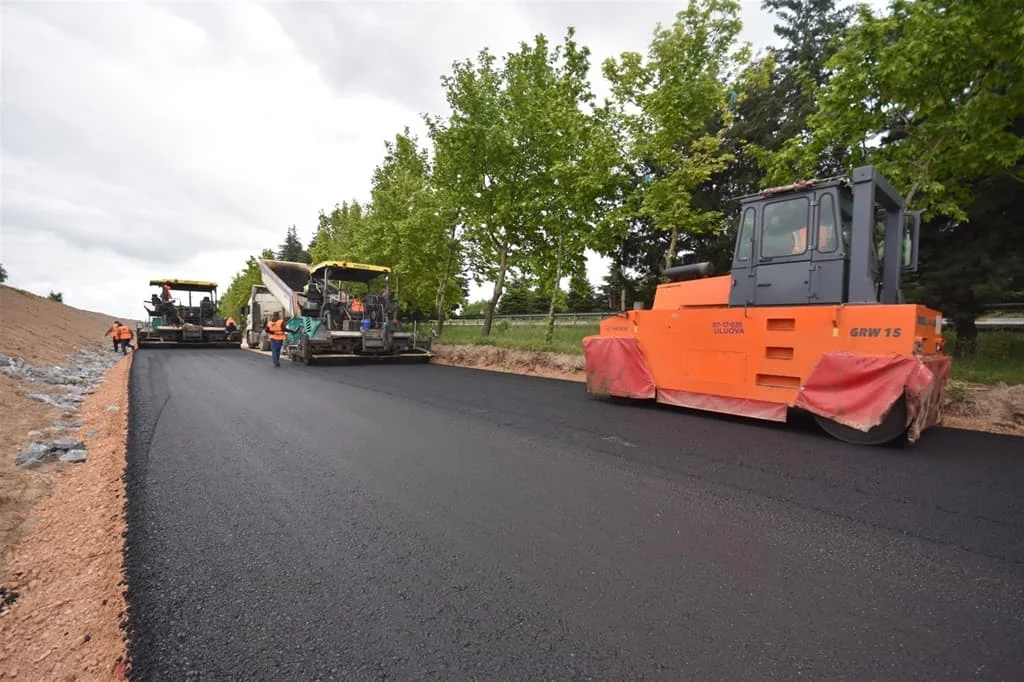 baskan_akin_osb_3._etapta_yol_calismalarina_hiz_kazandirdi_1