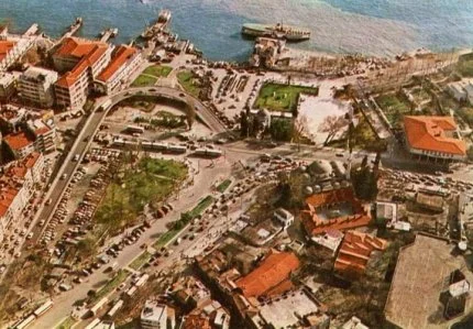 Besiktas iskele ve civari 1982.jpg