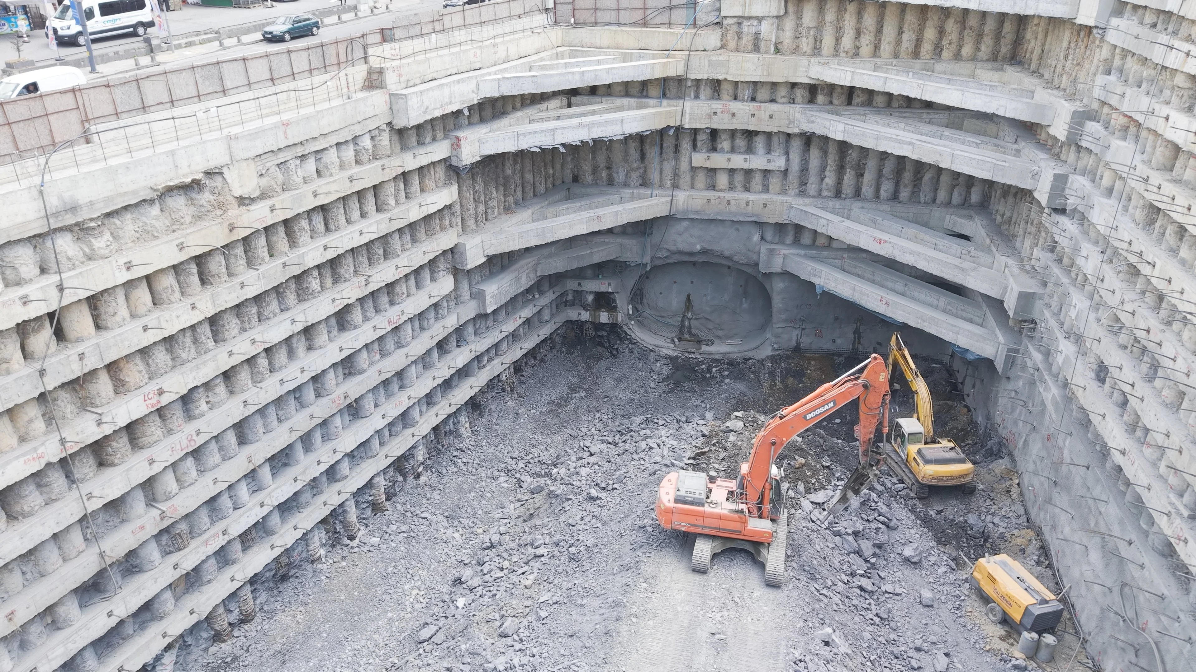 Bosna-Bulvarı-İstasyonu.00_00_55_14.Still003 (1).webp