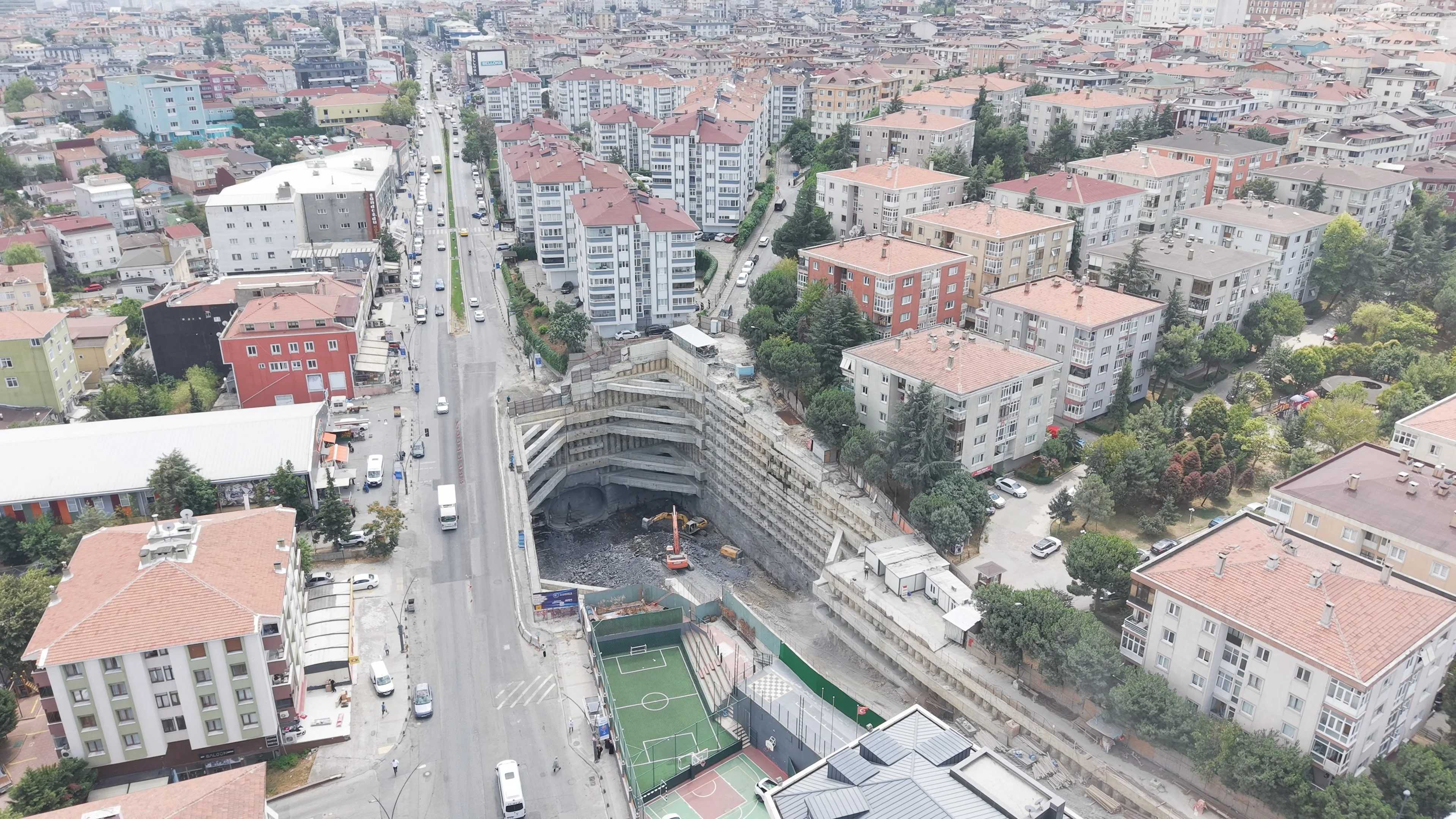 Bosna-Bulvarı-İstasyonu.00_03_26_15.Still019 (1).webp