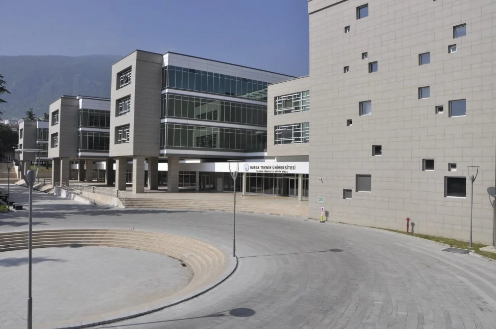 BTÜ_YıldırımYerleşkesi_Eğitim Binası 01(1)