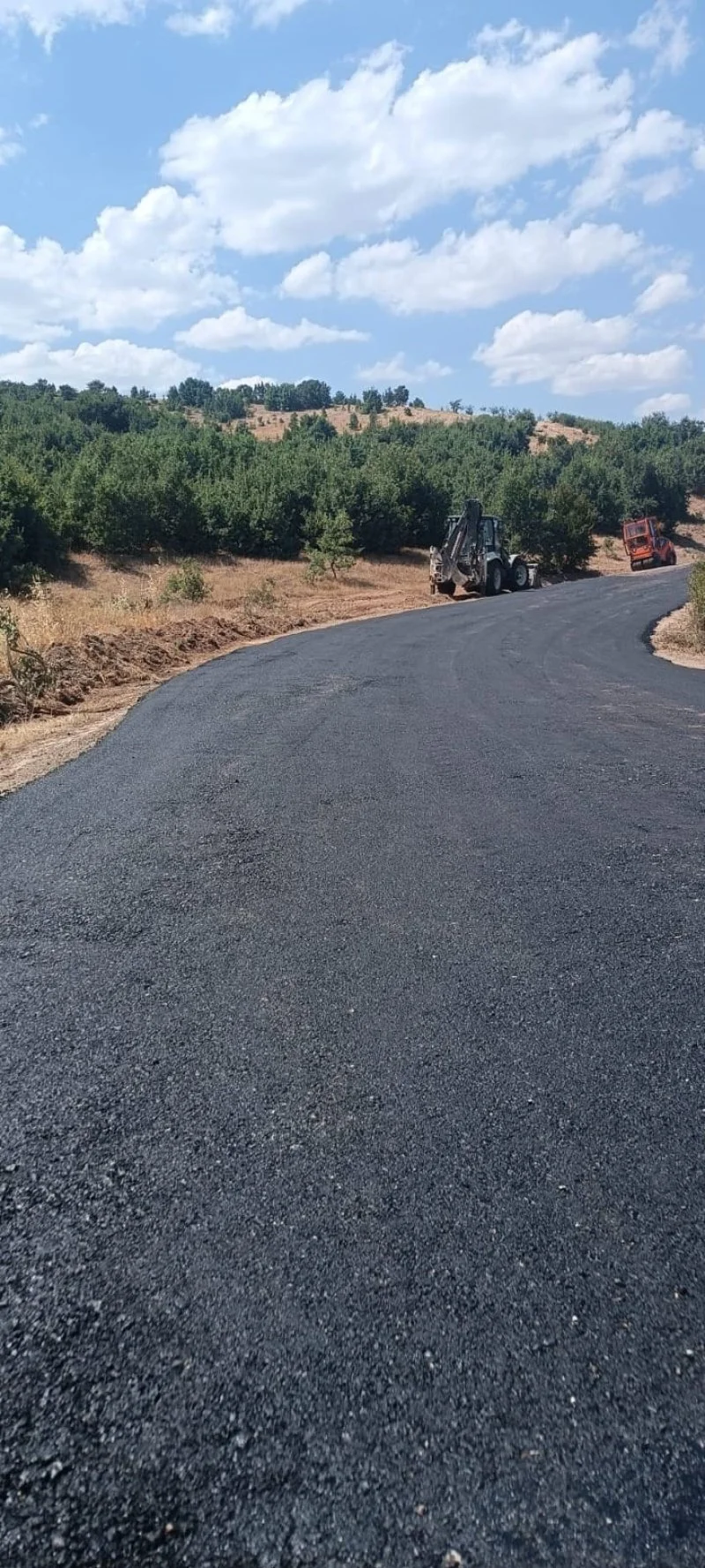 buyuksehir-belediyesihekimhan-da-yol-calismalarini-surduruyor_6431