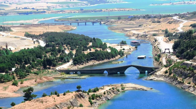 Ceyhan-Koprusu1-800x445