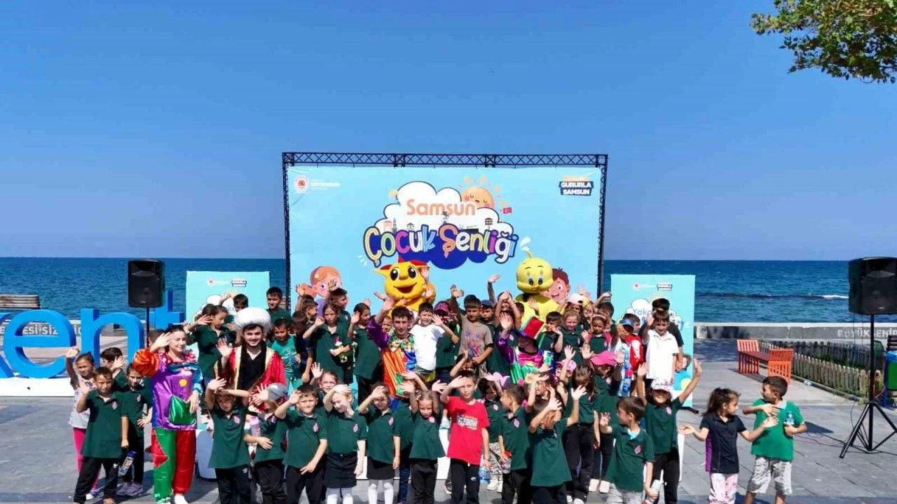 cocuk-senligi-minikler-doyasiya-eglendi