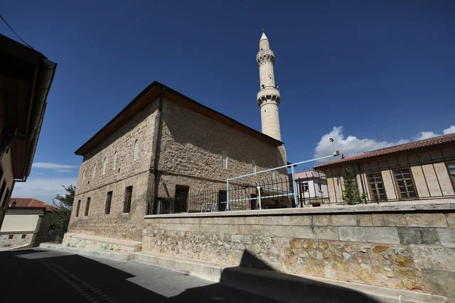 divanli-camii-min