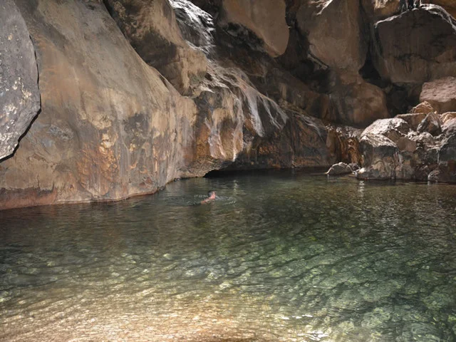 Dongel-Magaralari-Yuzerken