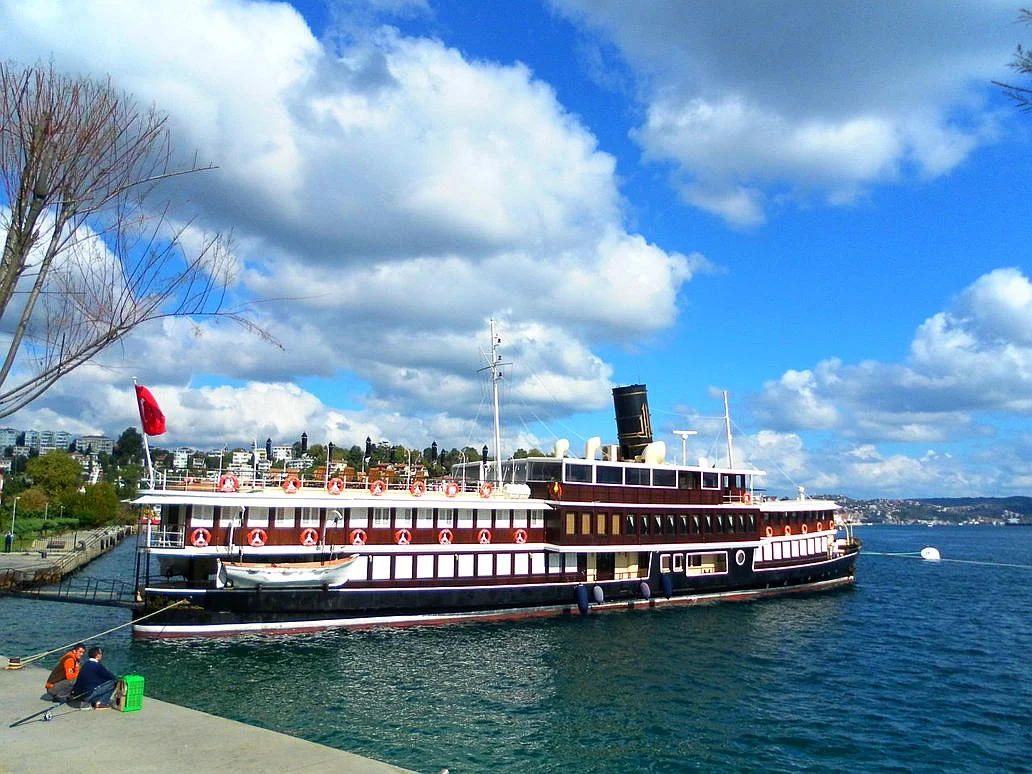 emirgan_sahili_istanbul_by_galopper-d6qnu2b