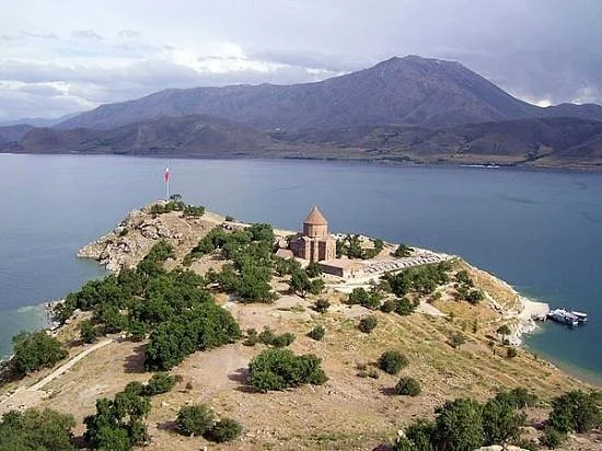 filename-akhtamar-island