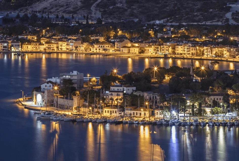 foca-bes-kapilar-kalesi-5