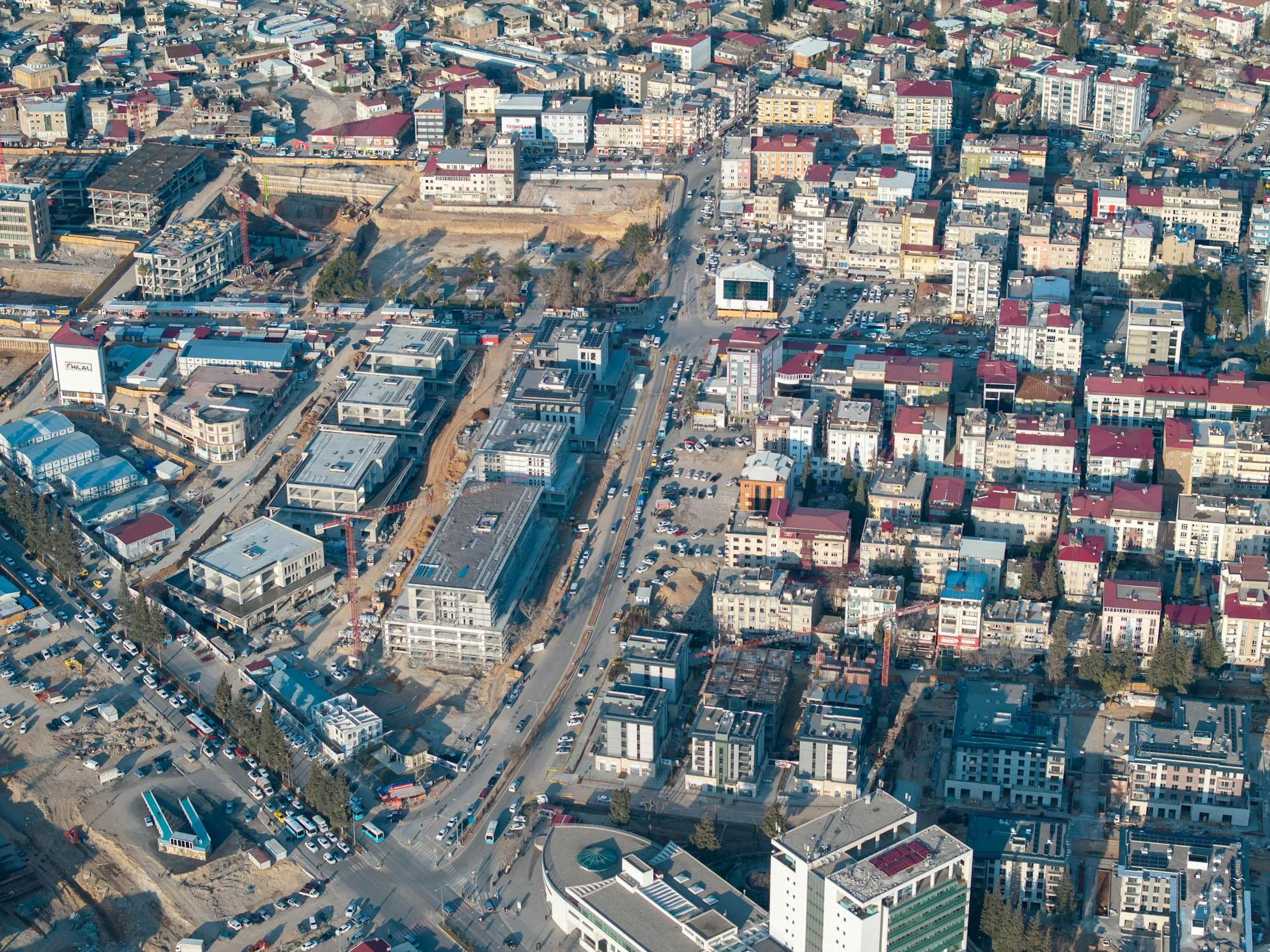 free-photo-of-aerial-view-of-downtown-kahramanmaras-turkiye.webp