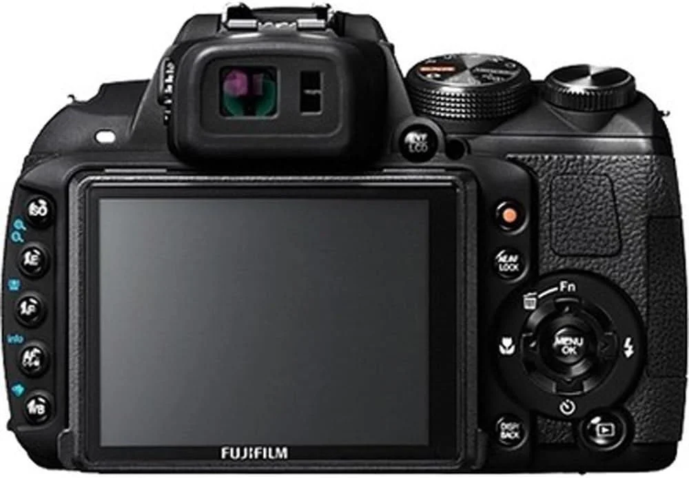 fujifilmfinepixhs28-2