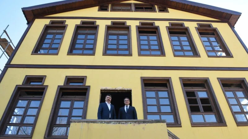 GFqYJCrXEAAK7Rd-800x450