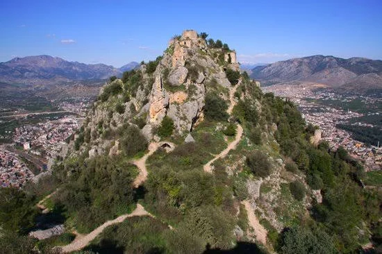 images - 2024-02-18T183846.434