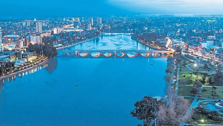 images - 2024-02-22T200759.027