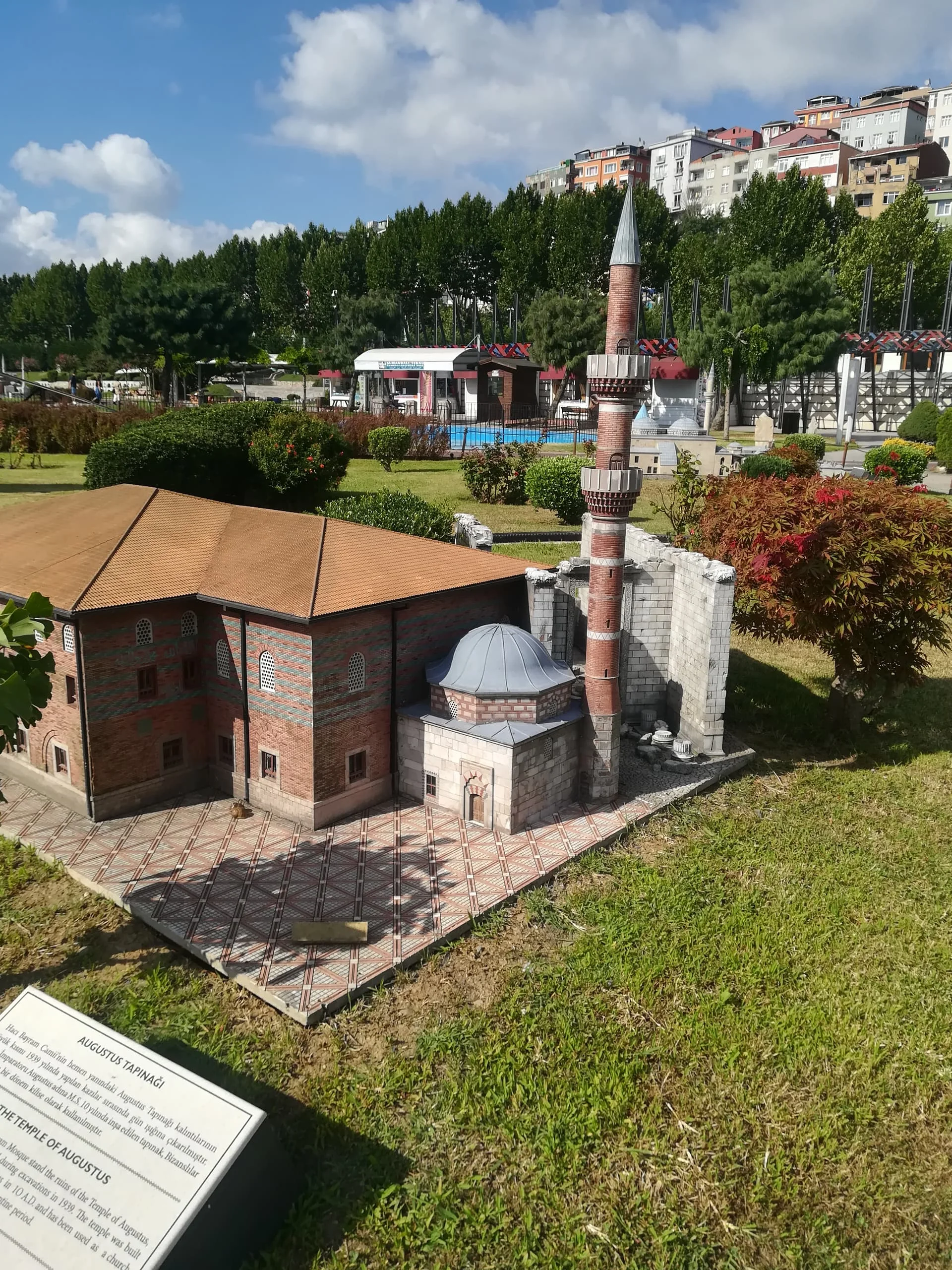 IMG_20200725_165855 hacı bayram camisinin arkası augustos tapınağı