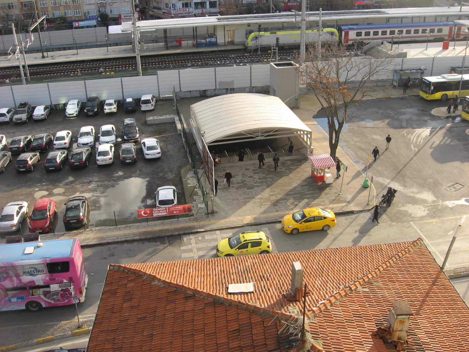 IMG_6118 pendik YHT tren istasyonu ve eskialt geçit