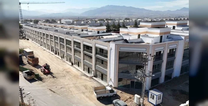 kahramanmaras-ta-toptancilar-sitesinde-yeni-bloklar-hizla-yukseliyor-1762284400.jpg