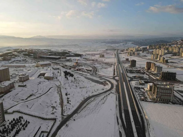 kahramanmarasta-kar-yagisindan-sonra-havadan-goruntuler-alindi (1)