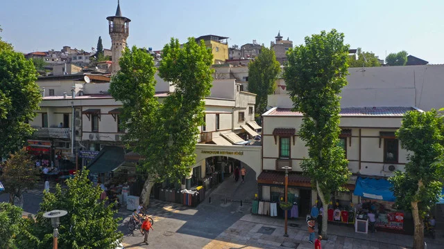 kapali-carsi-on-cephe-15