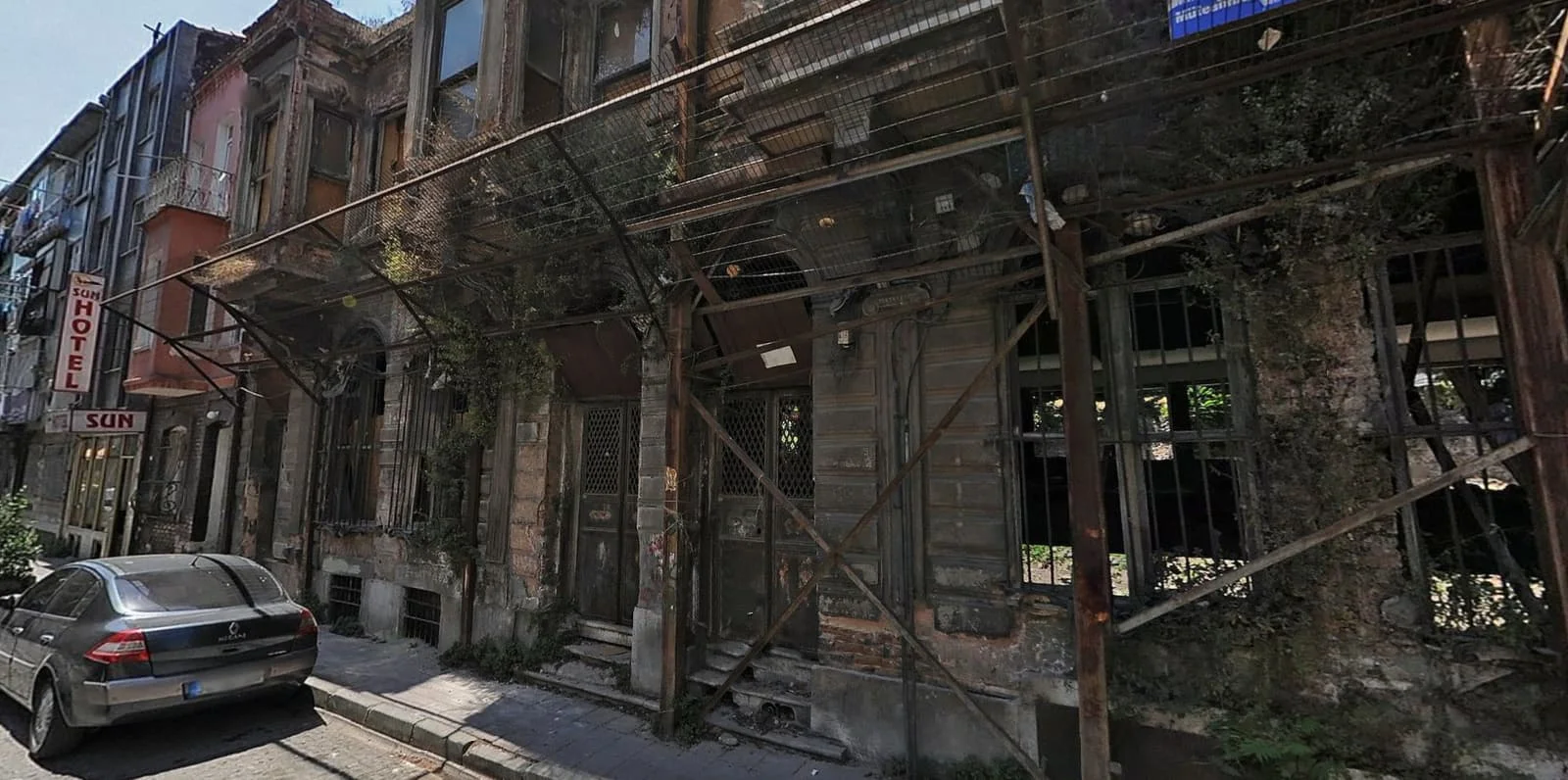 kumkapı babayiğit ve tavaşı çeşme sokak