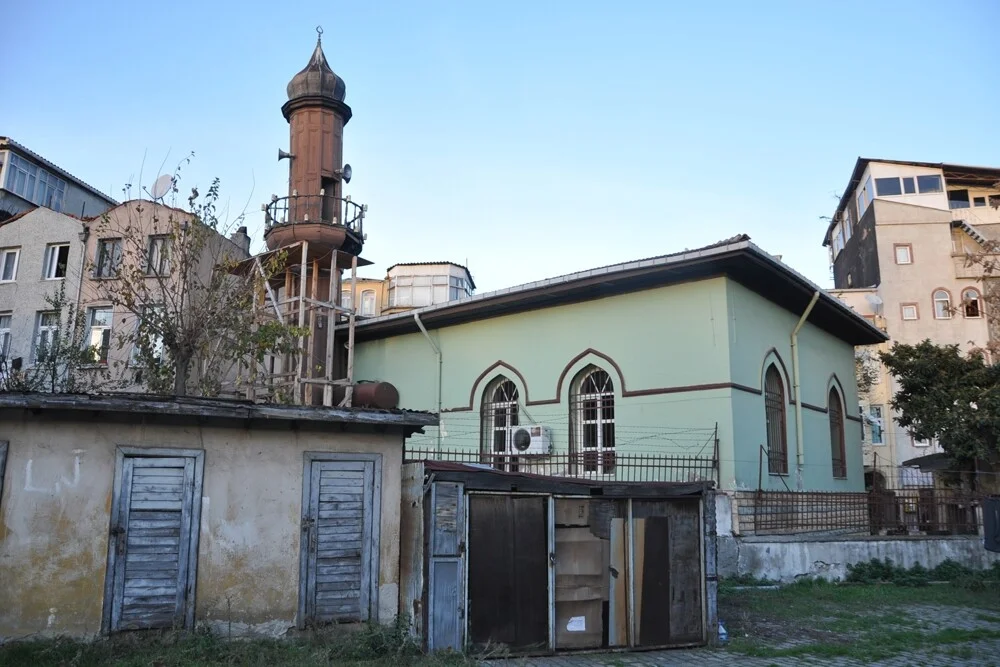 Kumkapi Tavasi Süleyman Aga Camii. istasyon tarafından