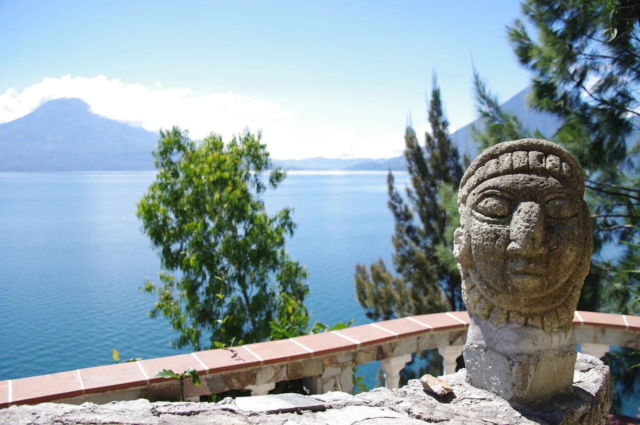 lago-de-atitlan-2774934_1280.webp