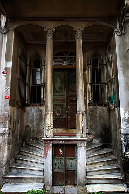 Old-Istanbul-Stairs