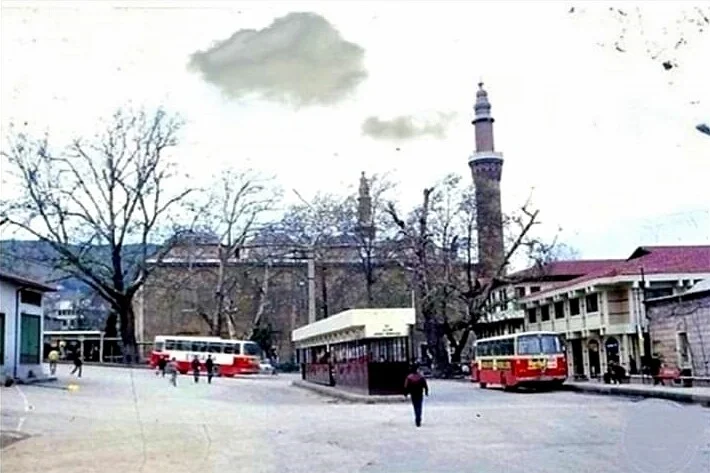 Orhangazimeydanı1984