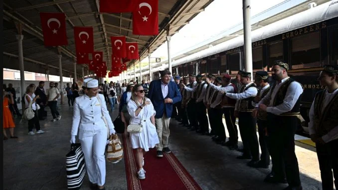 Orient-Express-Paristen-Istanbula-Ulasti