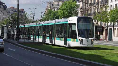 paris-tram-commuting.webp