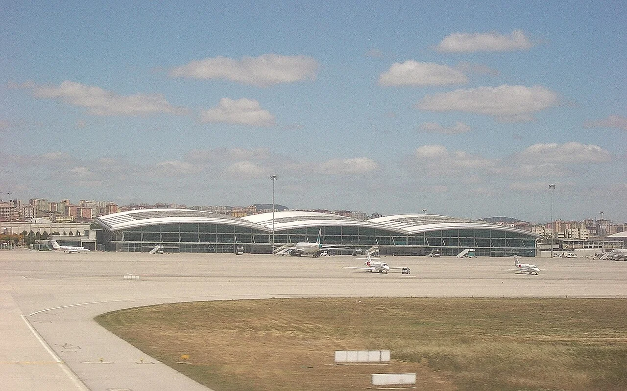 Sabiha_Gökcen_(back)