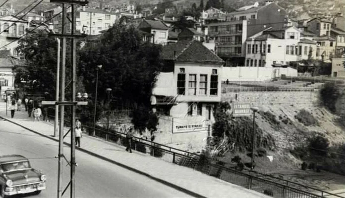 Setbaşıköprüsüveacıkhavasineması