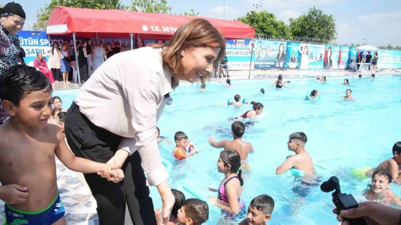 seyhan-belediyesi-yuzme-havuzlari-ilgi-goruyor