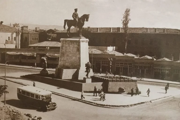 Ulus-Meydanı-2-Ankara-1930-768x512