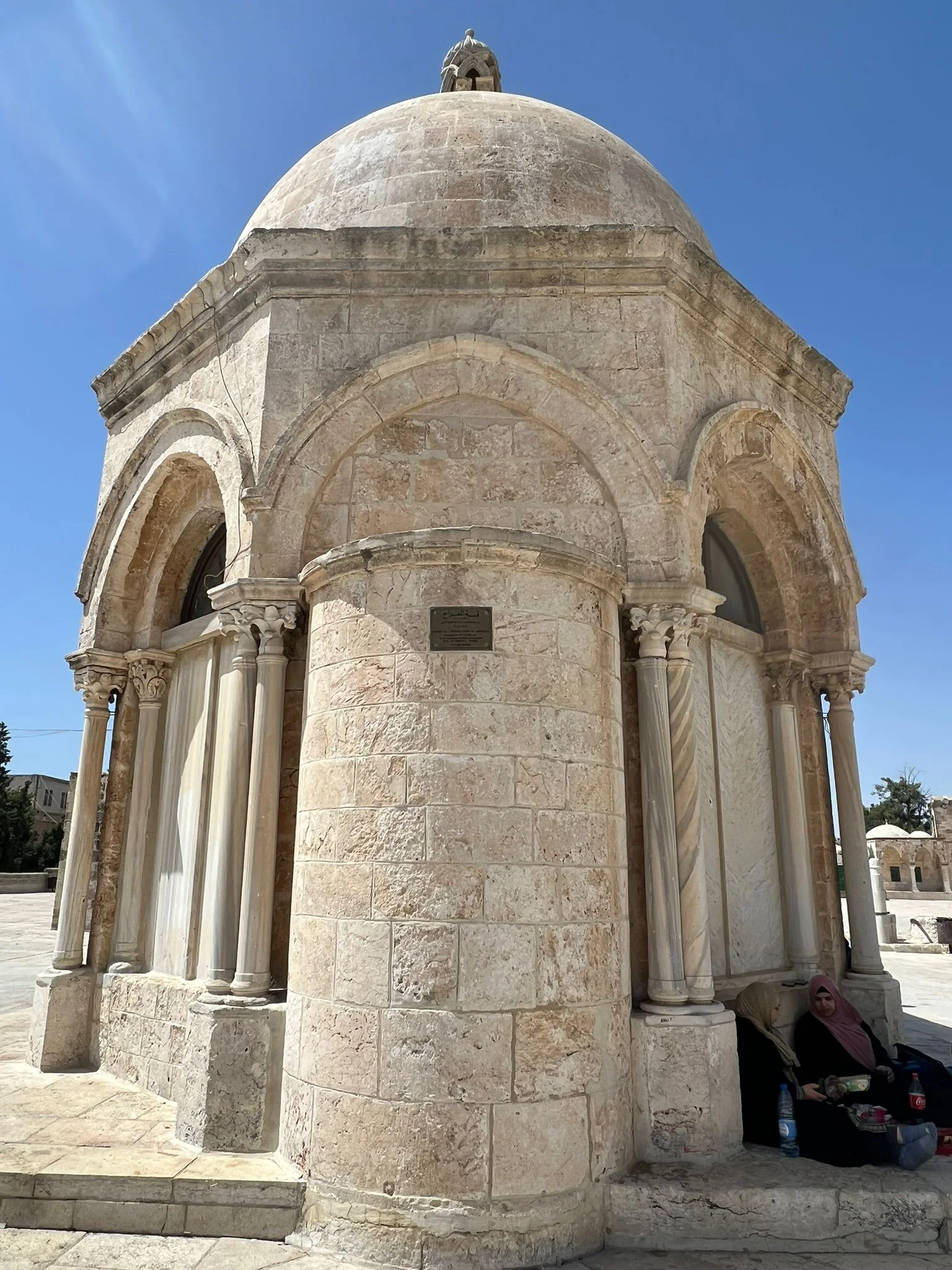 WhatsApp Image 2022-06-15 at 21.12.08 son ayağını değdirdiği yer burak mescidi