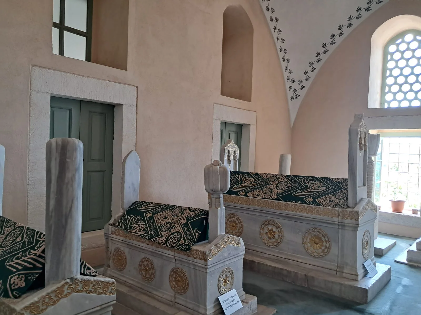 WhatsApp Image 2024-08-18 at 15.14.29 (1)